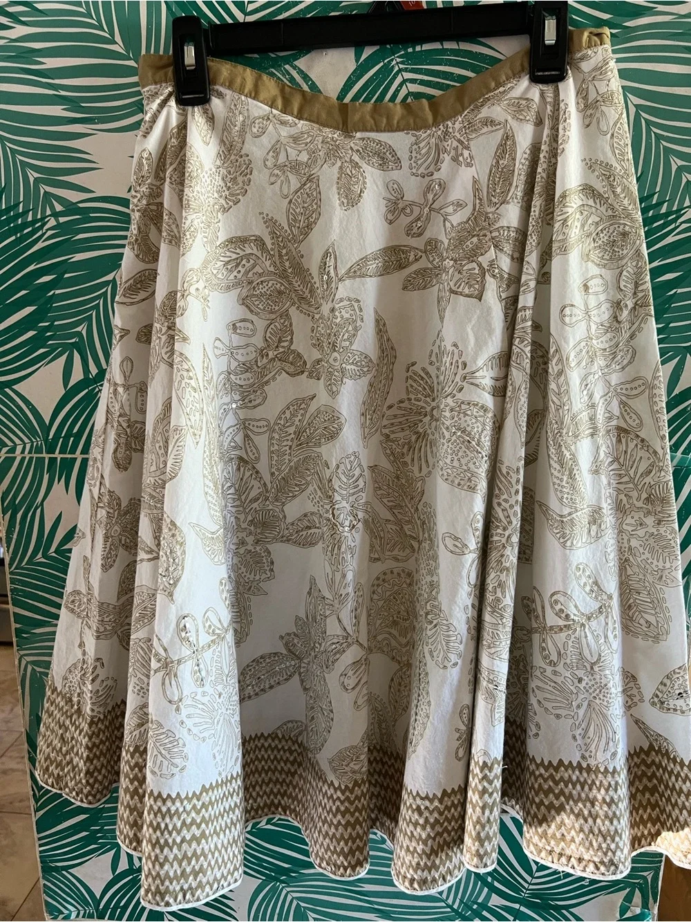 Lemon Grass Cotton midi white skirt w/ floral tan pattern and sequins. Sz 10p - Picture 6 of 8